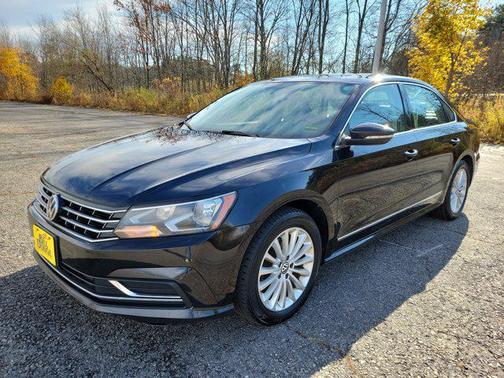 2017 Volkswagen Passat 1.8T SE