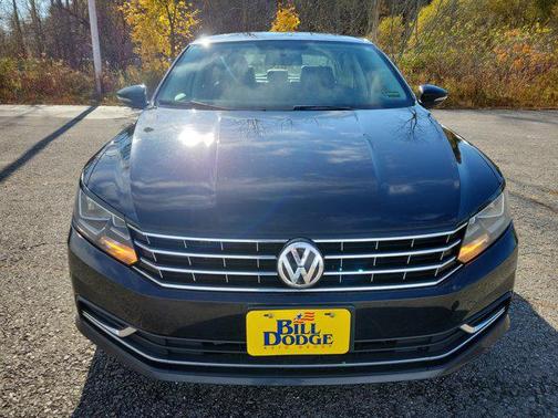 2017 Volkswagen Passat 1.8T SE