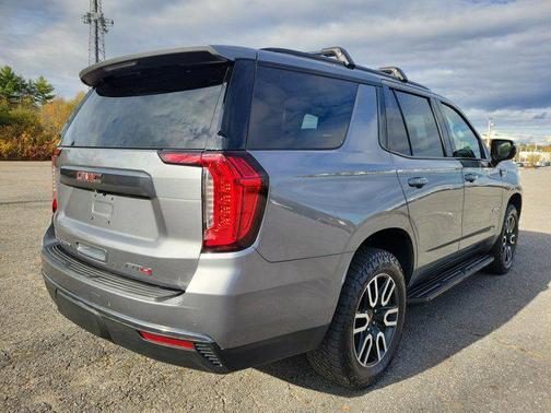 2022 GMC Yukon 4WD AT4