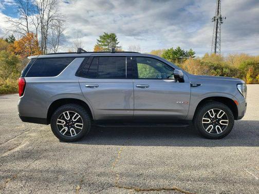2022 GMC Yukon 4WD AT4