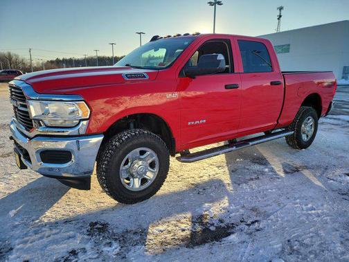2020 RAM 2500 Tradesman Crew Cab 4X4 6'4' Box