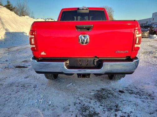 2020 RAM 2500 Tradesman Crew Cab 4X4 6'4' Box