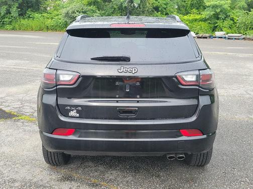 Diamond Black Crystal Pearlcoat 2022 Jeep Compass High Altitude