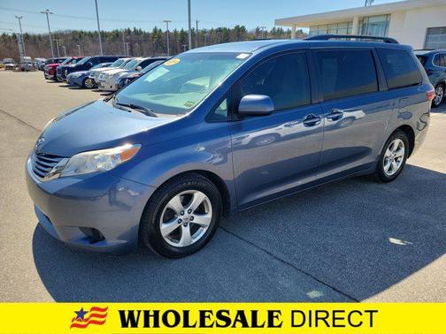 2015 Toyota Sienna LE