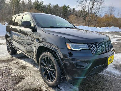 2020 Jeep Grand Cherokee Altitude