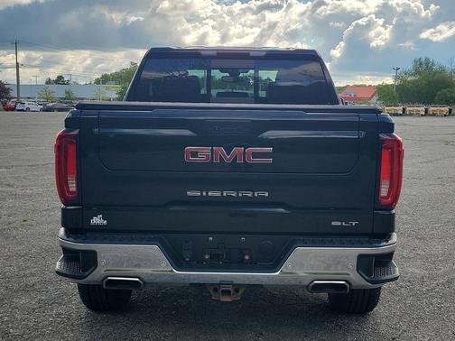 Onyx Black 2021 GMC Sierra 1500 SLT