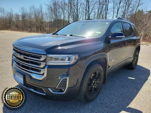 2023 GMC Acadia AWD AT4