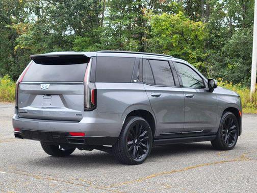 2022 Cadillac Escalade Sport