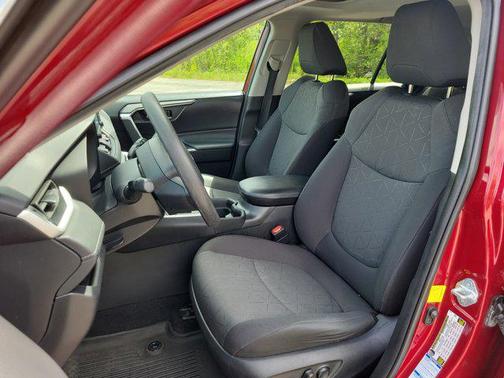 Ruby Flare Pearl 2021 Toyota RAV4 XLE