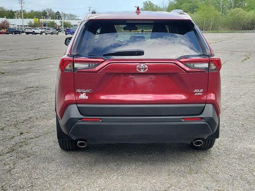 Ruby Flare Pearl 2021 Toyota RAV4 XLE