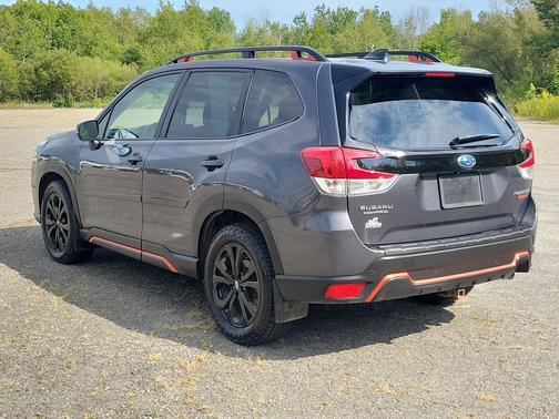 Magnetite Gray Metallic 2024 Subaru Forester Sport