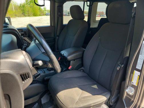 Granite Crystal Metallic Clearcoat 2016 Jeep Wrangler Unlimited Sport