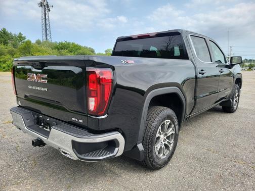 2025 GMC Sierra 1500 SLE