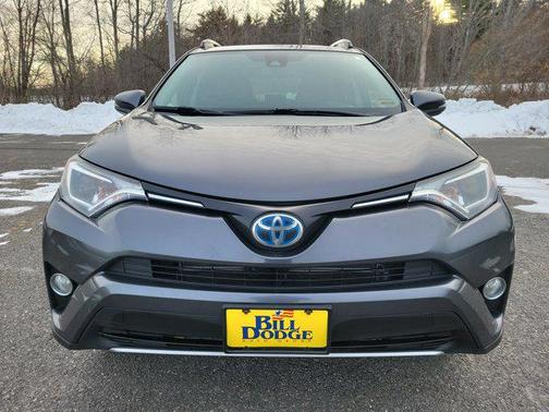 2017 Toyota RAV4 Hybrid SE