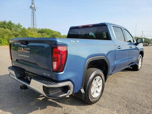 2024 GMC Sierra 1500 SLE