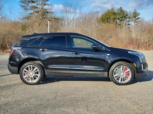 2025 Cadillac XT5 Sport