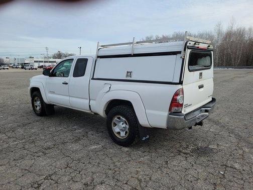 2014 Toyota Tacoma Base
