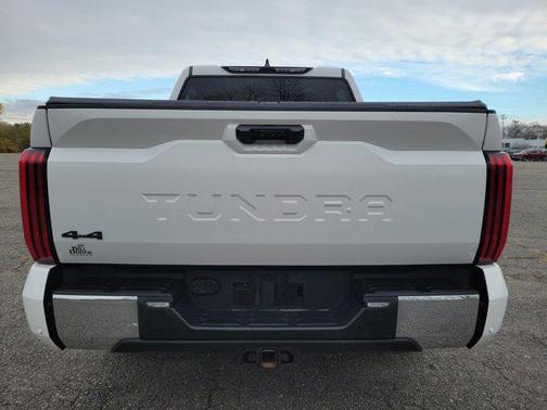 2022 Toyota Tundra SR5