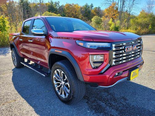 2024 GMC Canyon Denali