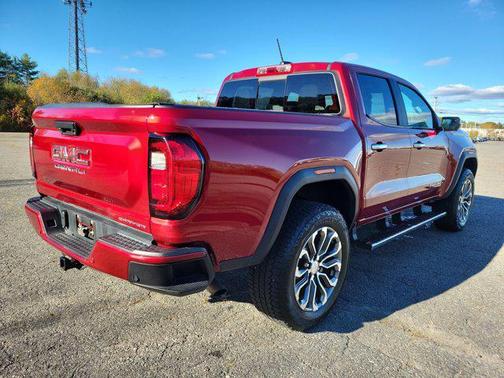 2024 GMC Canyon Denali