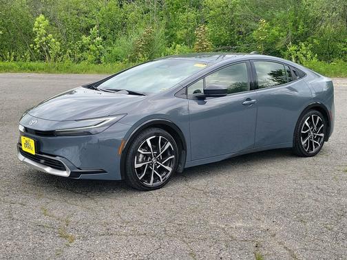 Guardian Gray 2024 Toyota Prius Prime XSE