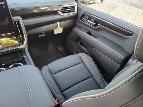 2026 GMC Yukon 4WD Elevation