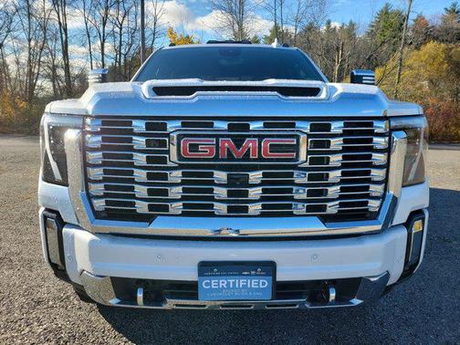 2024 GMC Sierra 2500 Denali