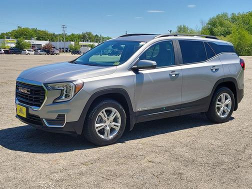 Sterling Metallic 2024 GMC Terrain SLE