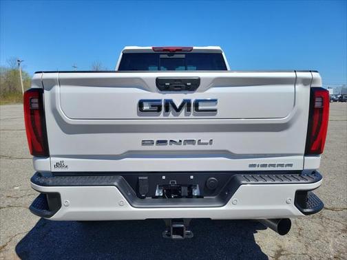 2025 GMC Sierra 2500 Denali Ultimate
