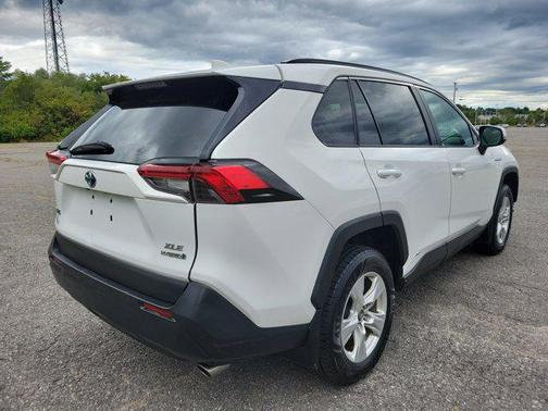 2020 Toyota RAV4 Hybrid XLE