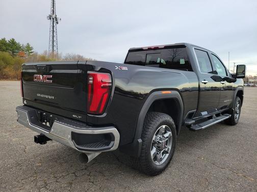 2026 GMC Sierra 2500 SLT