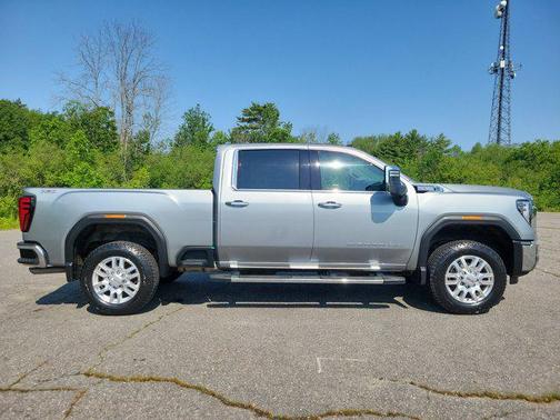 2024 GMC Sierra 2500 SLT
