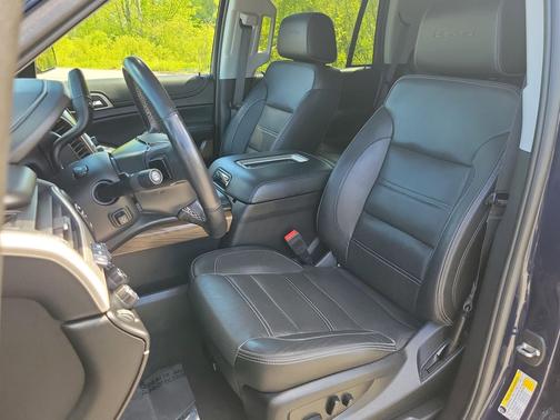 Dark Sapphire Blue Metallic 2019 GMC Yukon Denali