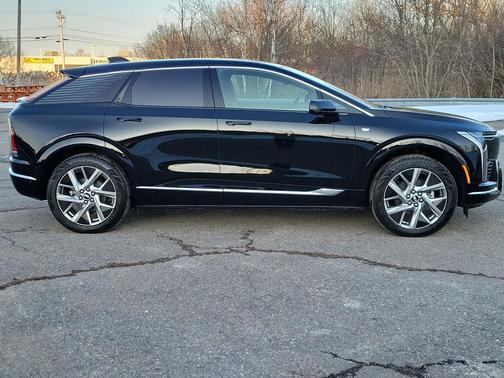 2026 Cadillac OPTIQ Luxury