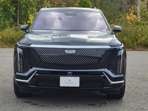 2026 Cadillac VISTIQ Luxury