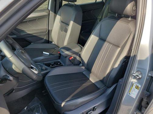 2023 Volkswagen Tiguan 2.0T SE R-Line Black 4MOTION