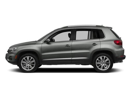 Reflex Silver Metallic 2017 Volkswagen Tiguan 2.0T Wolfsburg Edition
