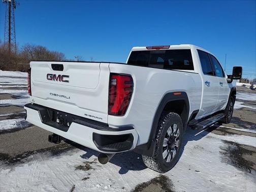2025 GMC Sierra 2500 Denali