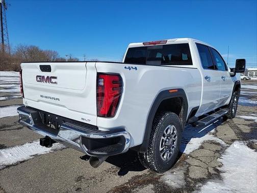 2025 GMC Sierra 2500 SLT