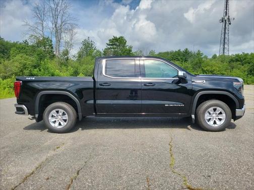 2025 GMC Sierra 1500 SLE