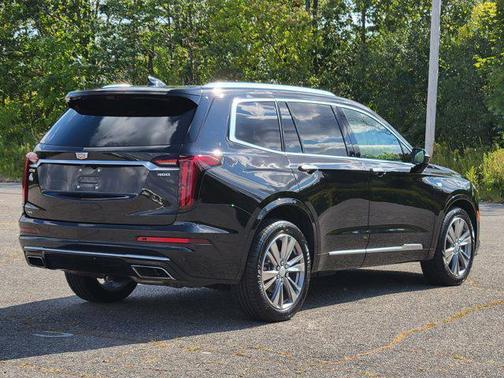 2022 Cadillac XT6 Premium Luxury AWD