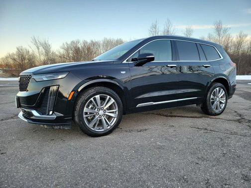 2025 Cadillac XT6 Premium Luxury AWD