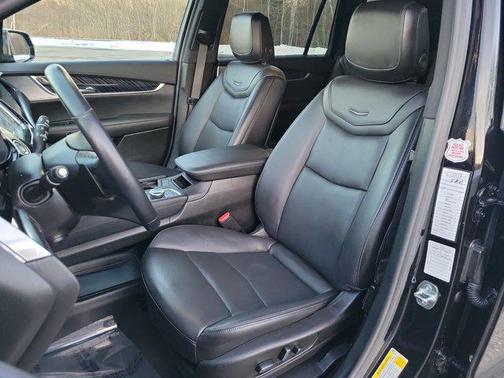 2025 Cadillac XT6 Premium Luxury AWD