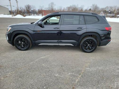 2024 Volkswagen Atlas 2.0T SEL