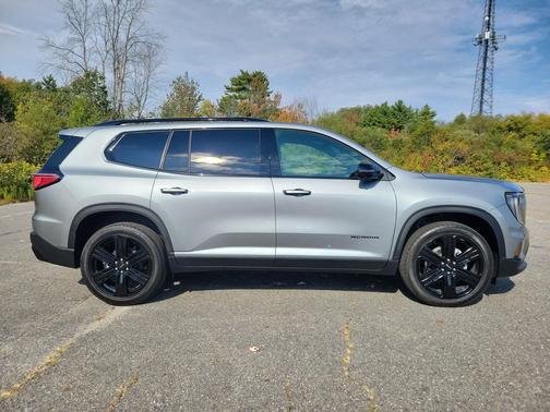 2026 GMC Acadia AWD Elevation