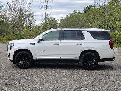 White Frost Tricoat 2021 GMC Yukon Denali
