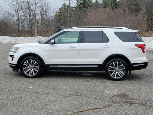 White Platinum Metallic Tri-Coat 2018 Ford Explorer Platinum