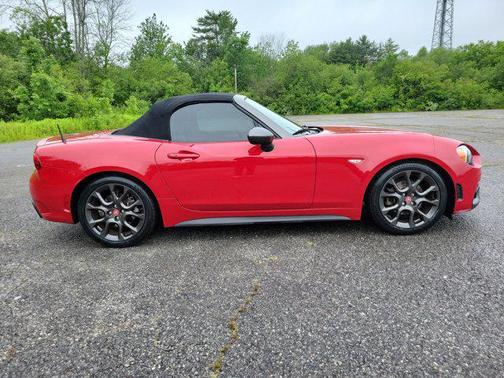 2017 FIAT 124 Spider Base