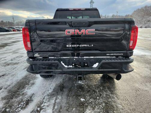 2021 GMC Sierra 2500 Denali