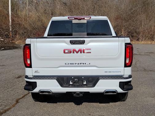 Glacier White Tricoat 2026 GMC Sierra 1500 Denali